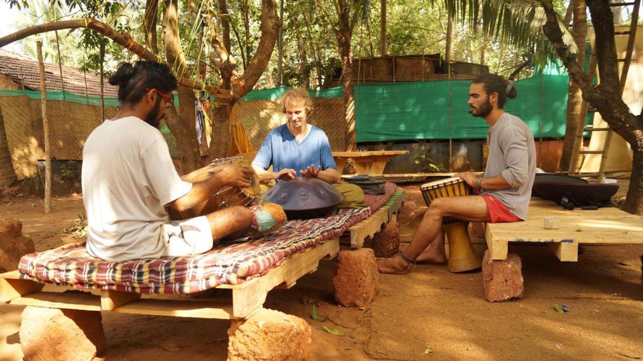Namahstay Eco Hostel & Coworking & Art Community Space Arambol Exteriör bild